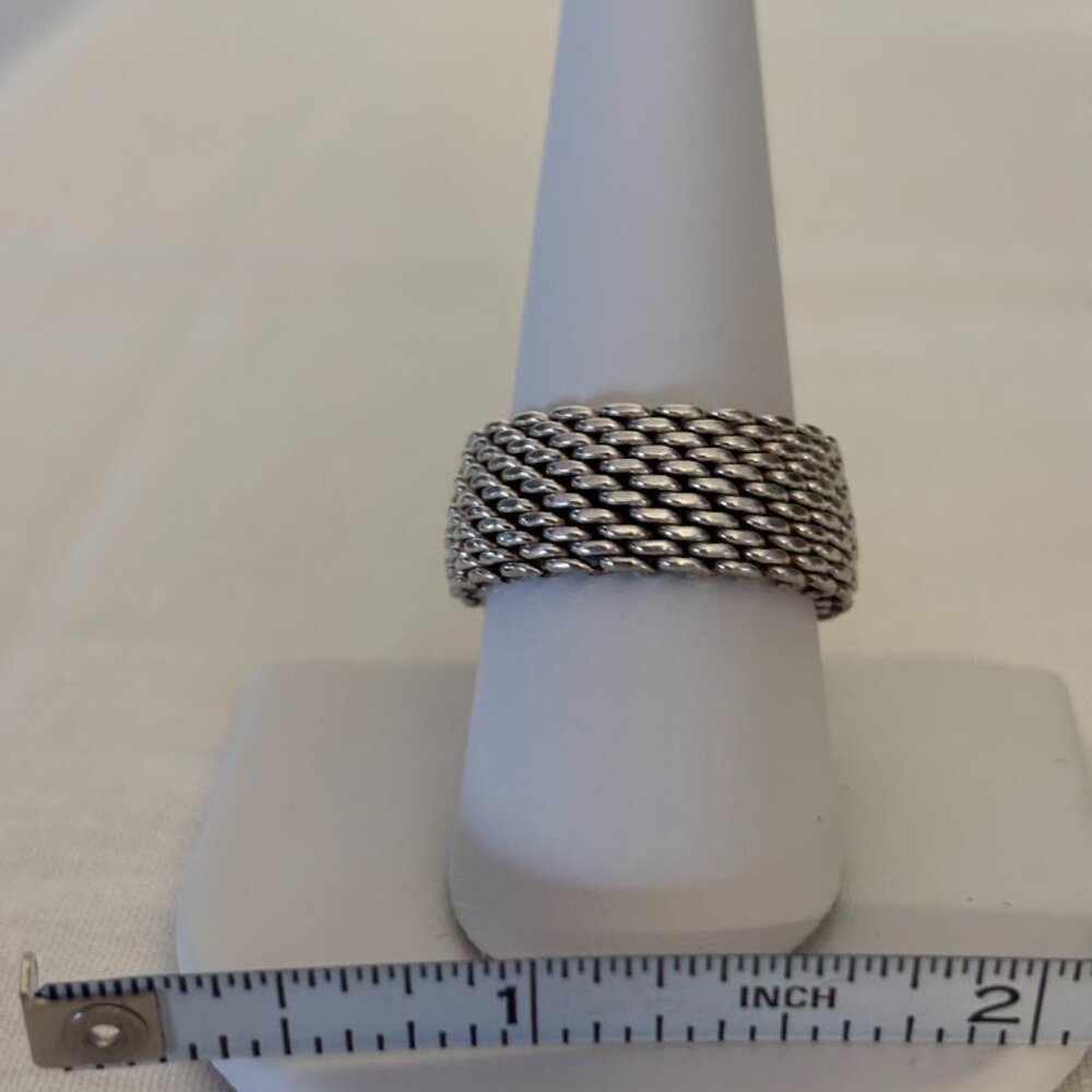 Authentic Tiffany & Co. 925 Sterling Silver Mesh ring (size 8 1/2) and pouch - Picture 5 of 14